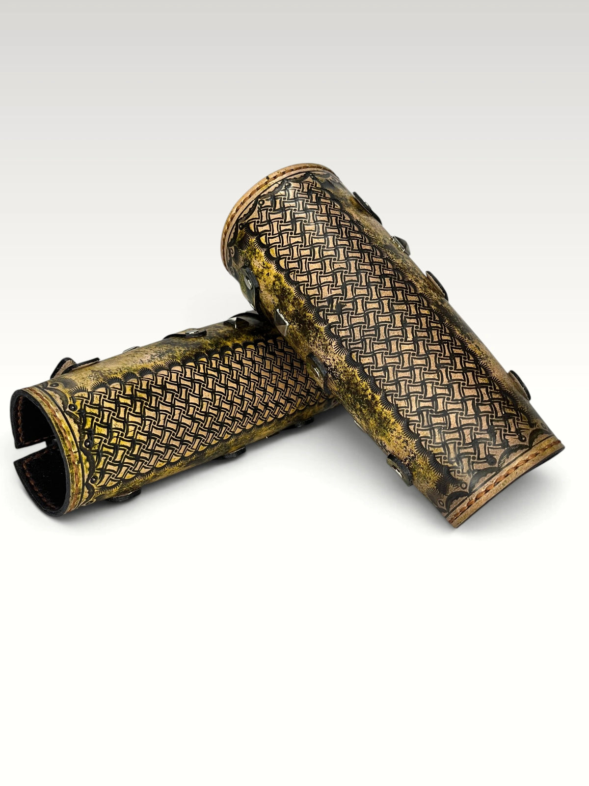TARVEN Leather Bracer